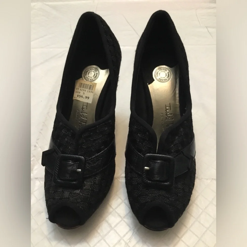 Skechers Black Peep-Toe Buckle Pumps